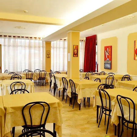 In Guest - New Cirene Double Economy With Breakfast Affittacamere